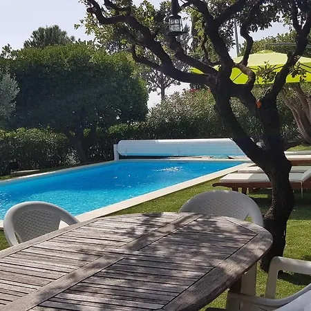 Piscine Et Superbe Vue Mer *